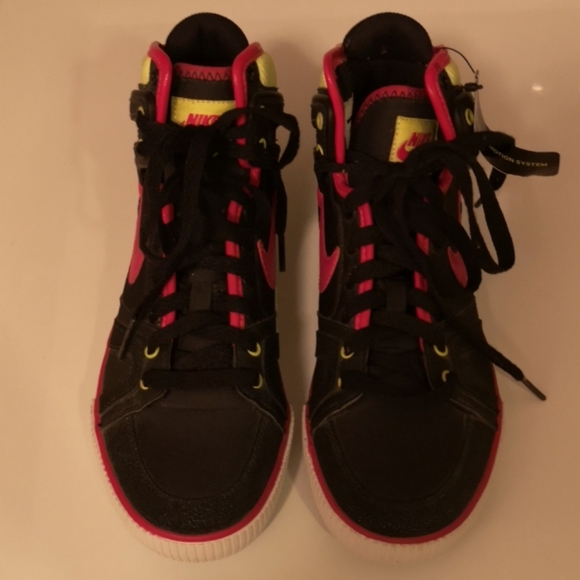 Nike hi-cut shoes - Picture 2 of 4